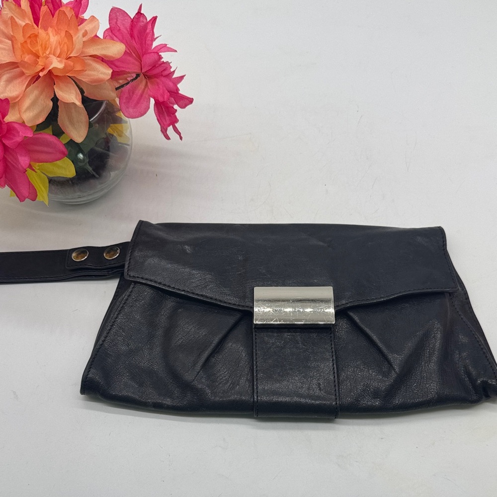 Kooba Elegant Black Leather Clutch BP9618F